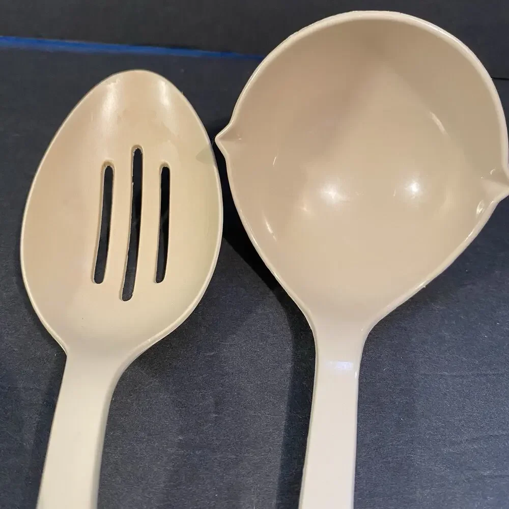 EKCO Almond Nylon Slotted Spoon & Ladle Vintage USA lot of 2